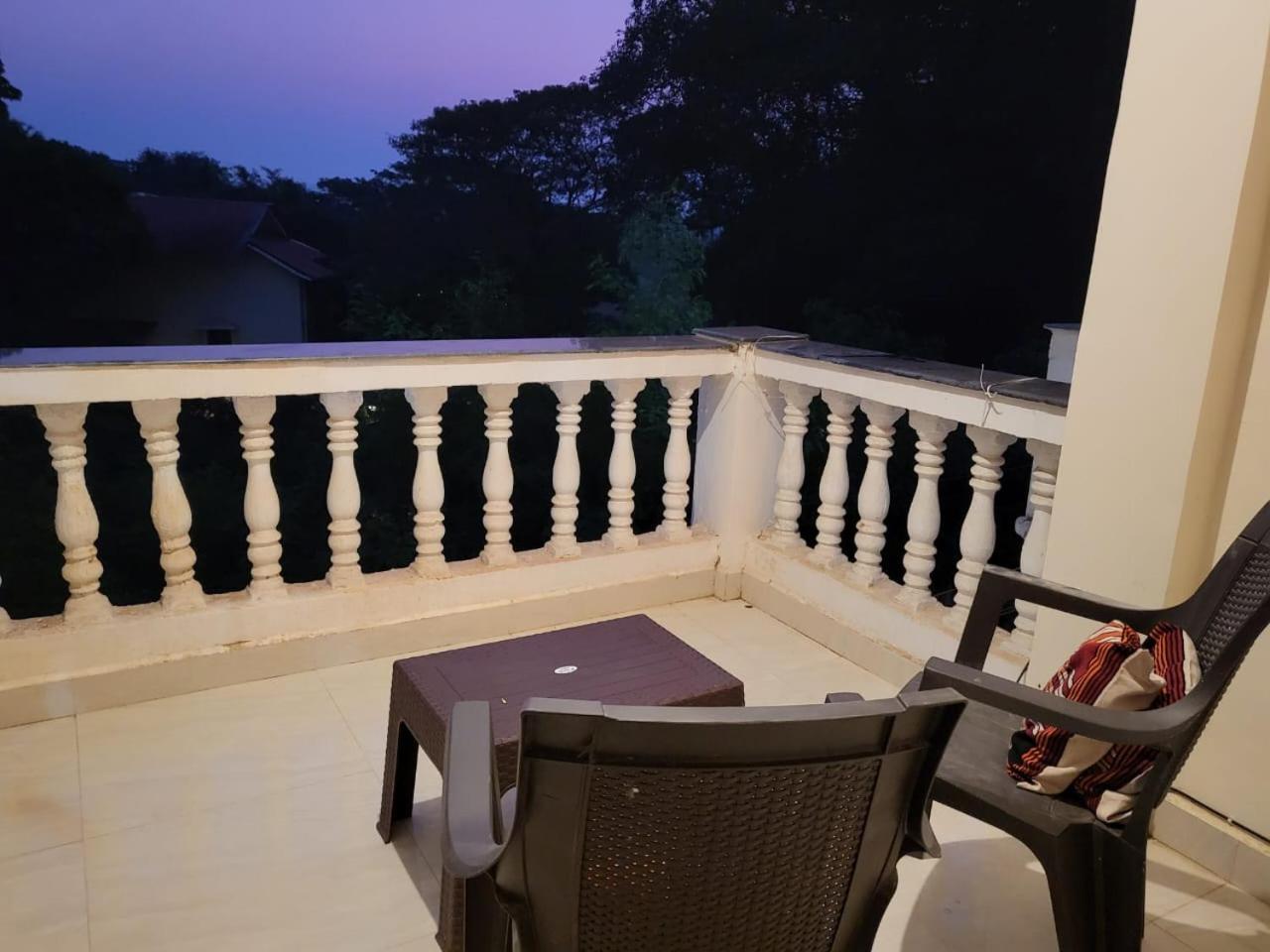 Comfortable 1Bhk Resort Aptmt With Pool At Candolim For 4 Ppl Синкуэрим Экстерьер фото